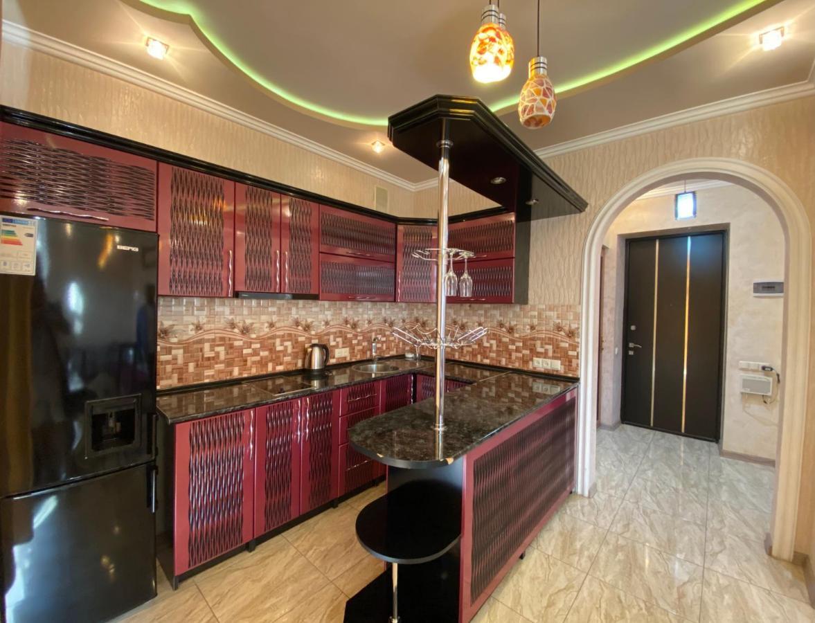 Amiryan Street 1 Bedroom Deluxe Apartment With Balcony Am104 Yerevan Exterior photo