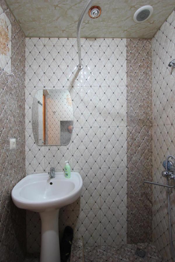 Amiryan Street 1 Bedroom Deluxe Apartment With Balcony Am104 Yerevan Exterior photo